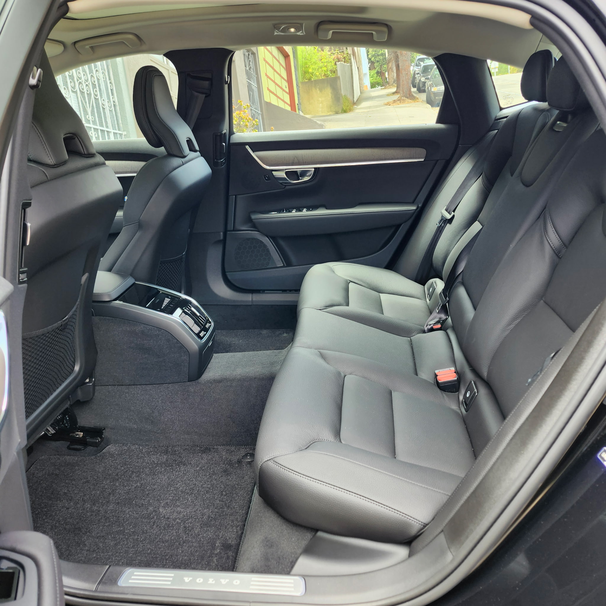 Black Volvo S90 Interior